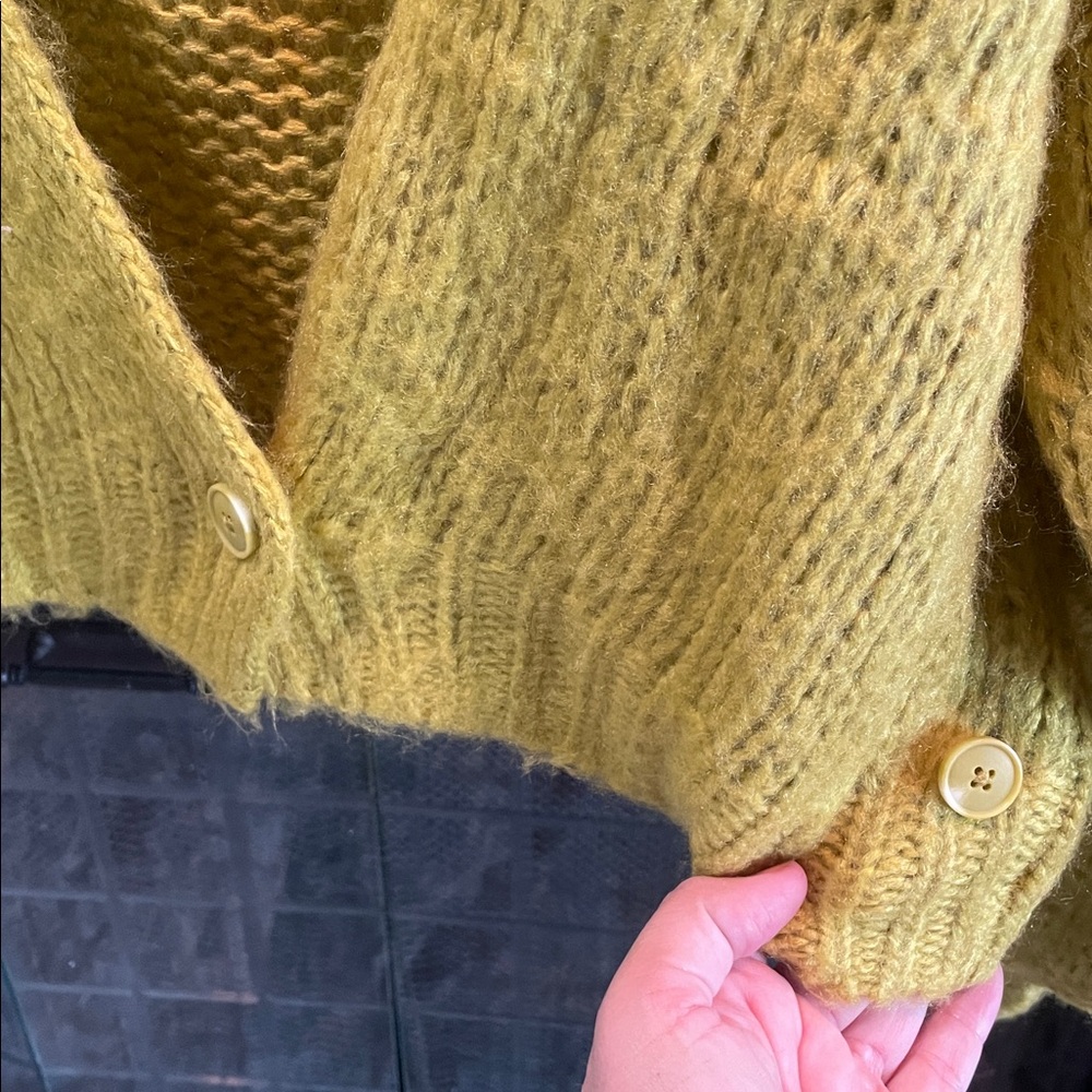 Steve Madden Kyan Cardigan - Picture 6 of 11